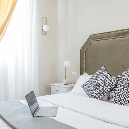 Daplace - La Mongolfiera In Navona 4*