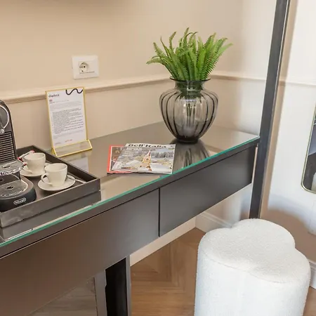Daplace - La Mongolfiera In Navona Гостевой дом 4*